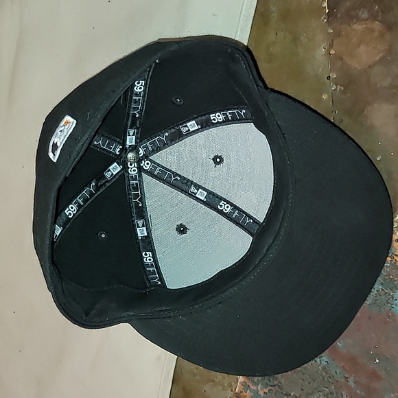 Vintage. Made in USA. San Francisco Giants. MLBPA. New Era fitted size 6 7/8 - Picture 11 of 14